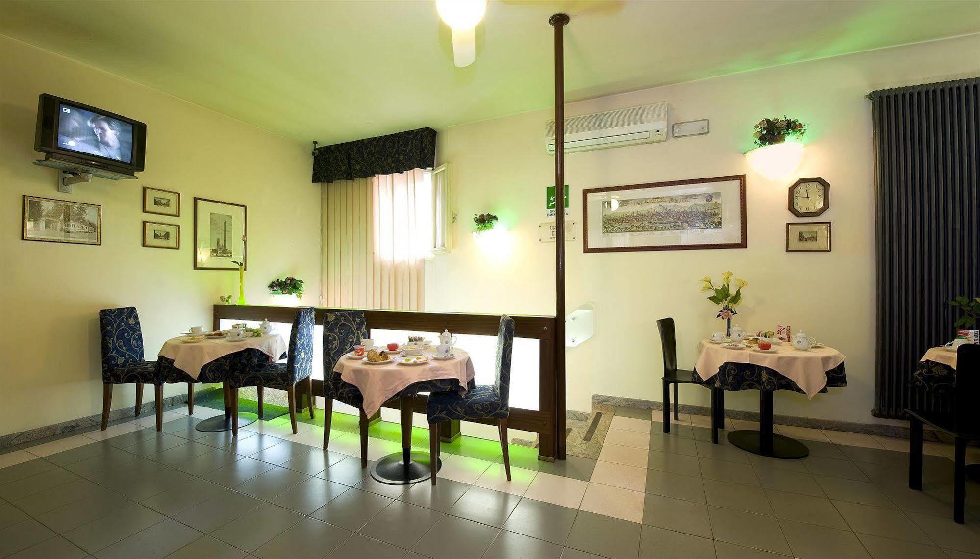 Hotel Corticella Bologne Extérieur photo